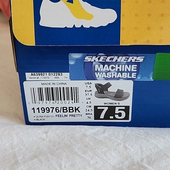 Skechers Slip In Sandals - Picture 4 of 7